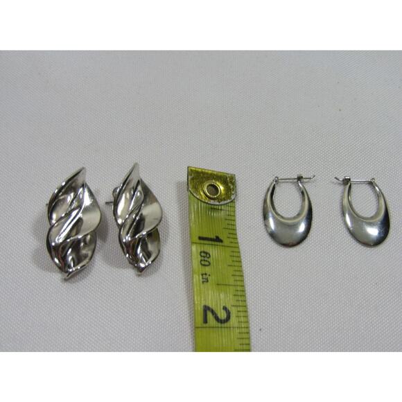 2 Pairs of Silver Tone Dangly Earrings Minimalist Neutral Y2K - Picture 5 of 5